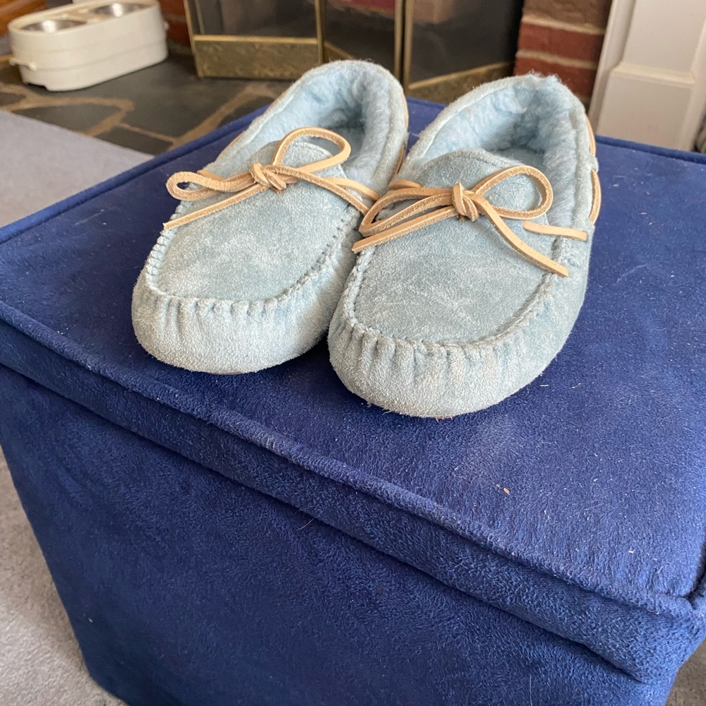 Ugg Dakota in Blue Women’s size 6